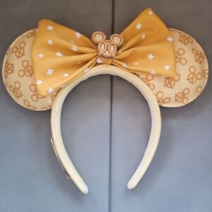 Disney Loungefly Pretzel Mouse Ears